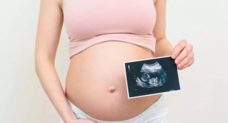 Infertilité Féminine : Comment Tomber Enceinte Naturellement?